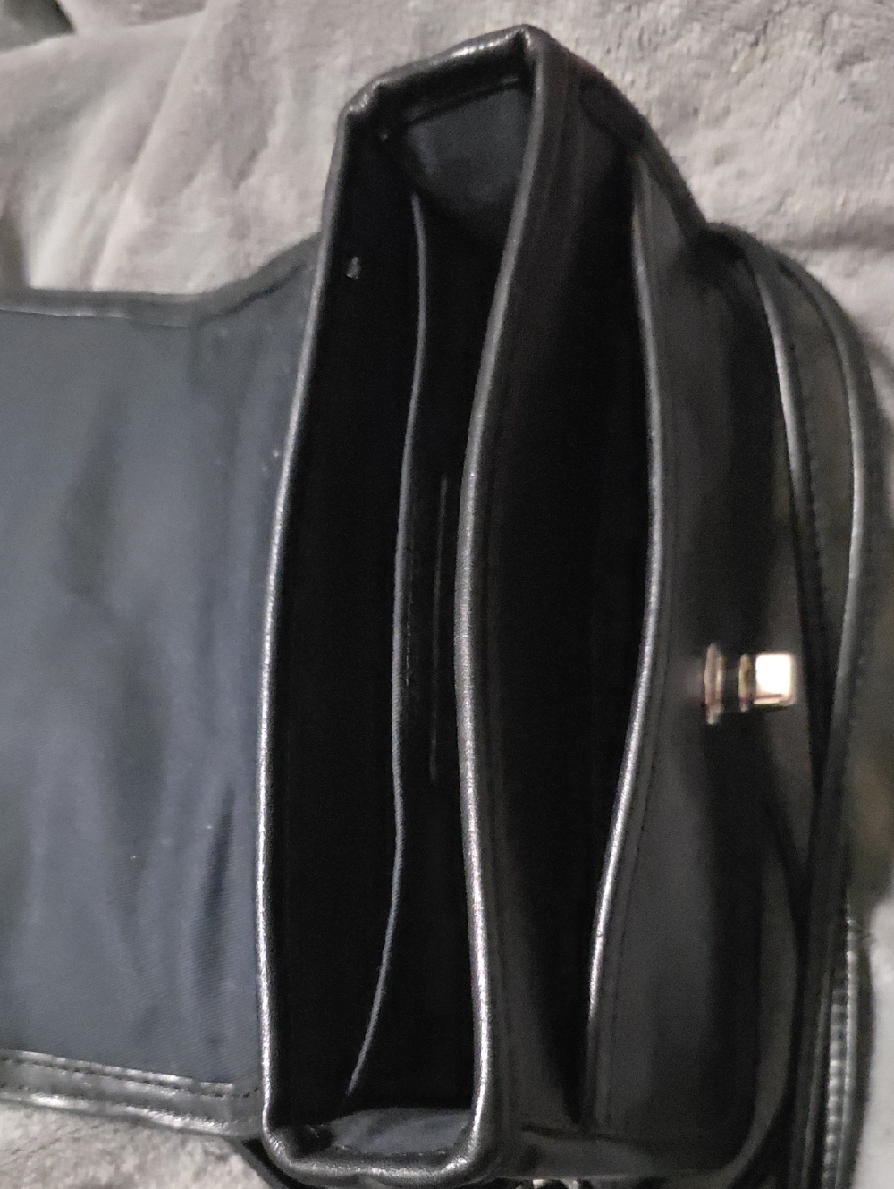 Coach Legacy Black Leather Crossbody - Picture 4 of 10
